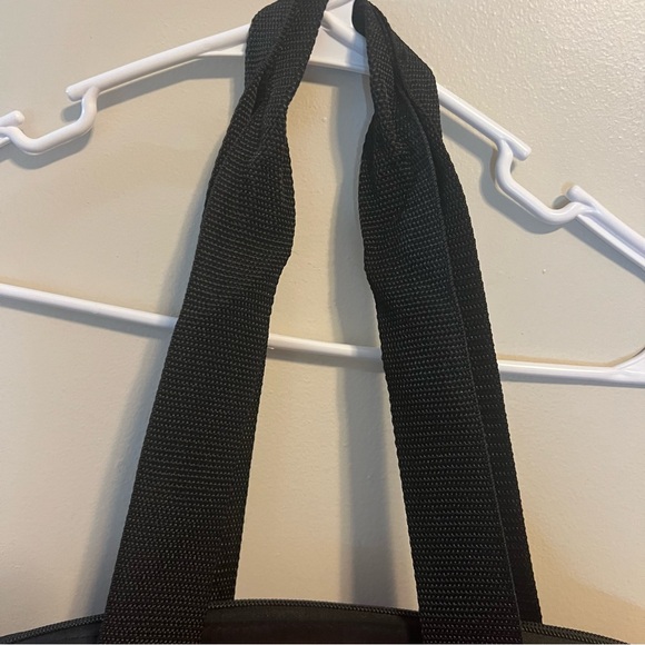 Disney Baby Minnie Mouse Diaper Bag with Changing Pad Black Red White - Picture 15 of 16